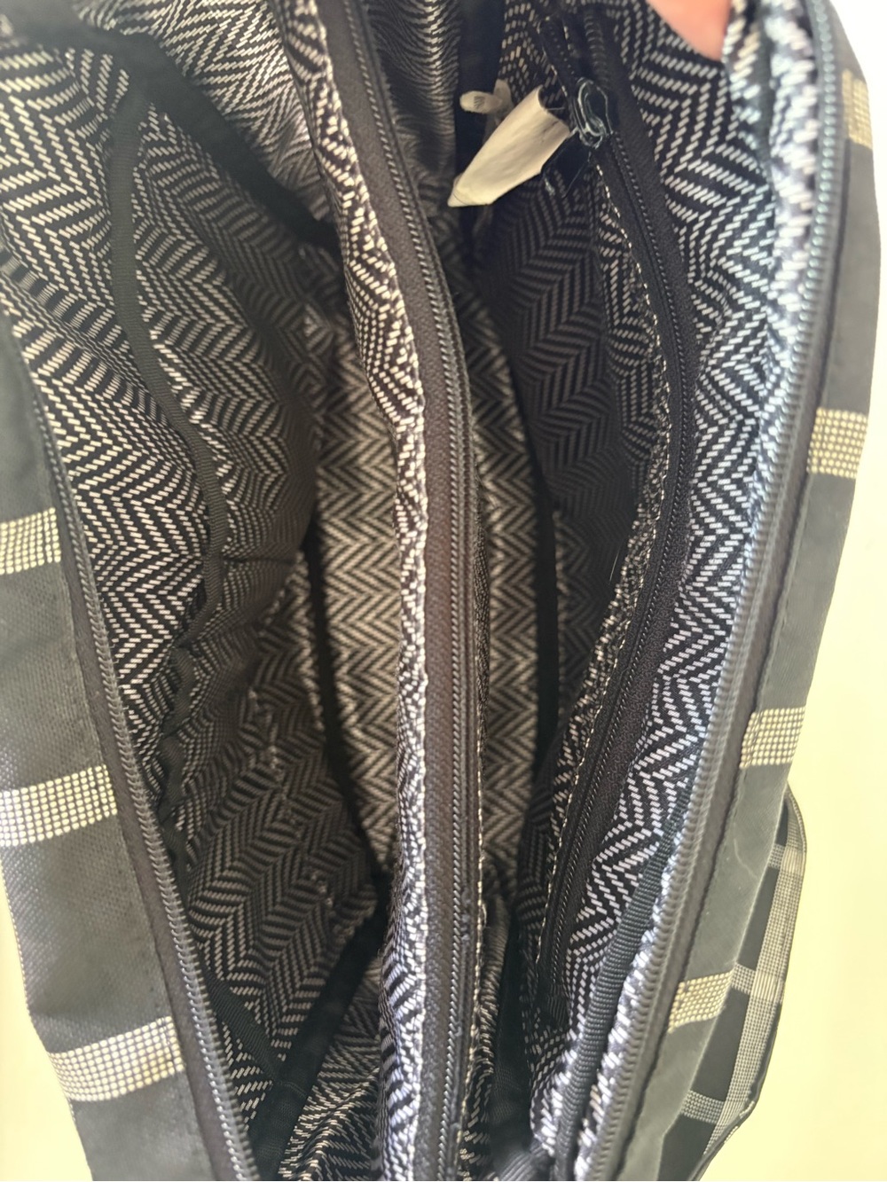 Ogio Plaid crossbody bag - Picture 10 of 12